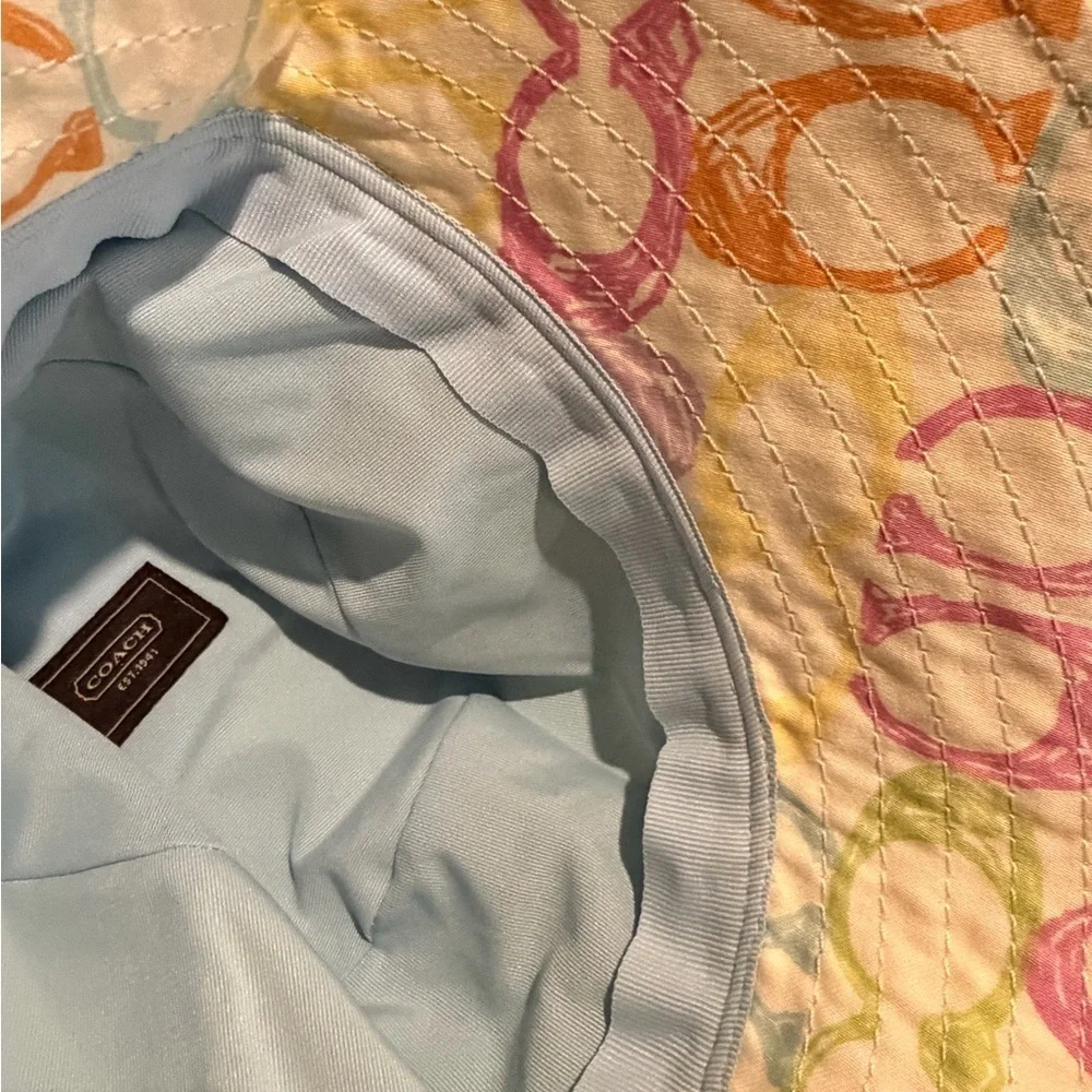 Coach Y2K Cream Colorful Patterned Bucket Hat Size Small EUC
